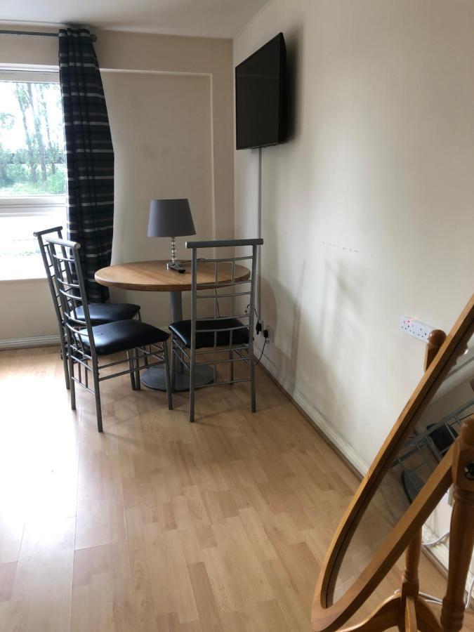 Wallace Budget Rooms Glasgow Luaran gambar