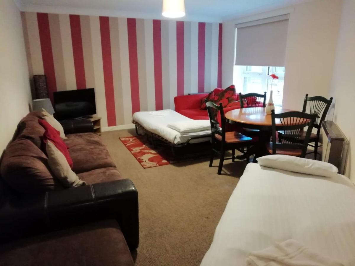 Wallace Budget Rooms Glasgow Luaran gambar